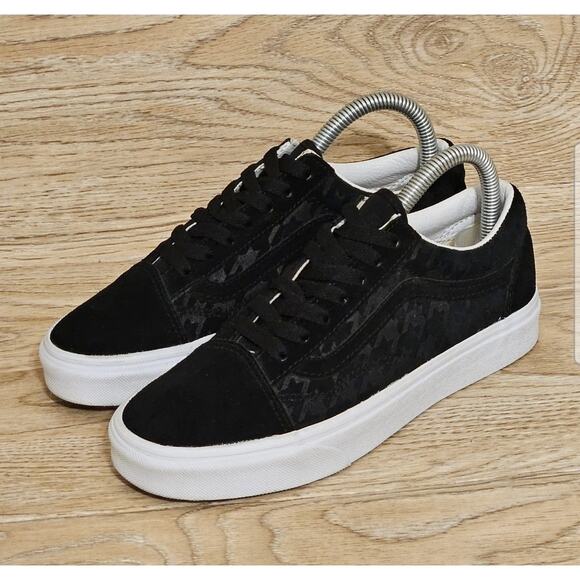Vans Old Skool Black Suede Houndstooth Design Womens Size 6.5 Mens Size 5 - Picture 1 of 9